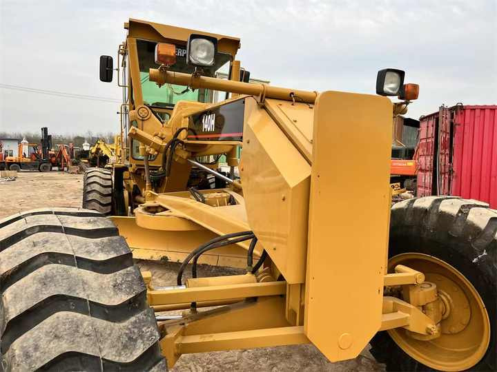 Used CAT 140H Motor Grader From Japan with Excellent Performance Caterpillar 140h in Good Condition for Sale - Grejder: slika Used CAT 140H Motor Grader From Japan with Excellent Performance Caterpillar 140h in Good Condition for Sale - Grejder Used CAT 140H Motor Grader From Japan with Excellent Performance Caterpillar 140h in Good Condition for Sale - Grejder: slika Used CAT 140H Motor Grader From Japan with Excellent Performance Caterpillar 140h in Good Condition for Sale - Grejder