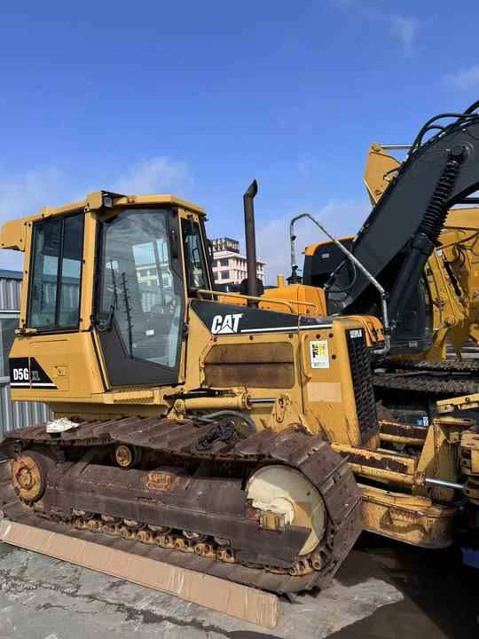 Used Cat D5G Crawler Bulldozer Original CAT Brand Bulldozer Second Hand Cat D5H D5 D5C D5N D5M LGP Dozer for Sale - Buldožer: slika Used Cat D5G Crawler Bulldozer Original CAT Brand Bulldozer Second Hand Cat D5H D5 D5C D5N D5M LGP Dozer for Sale - Buldožer Used Cat D5G Crawler Bulldozer Original CAT Brand Bulldozer Second Hand Cat D5H D5 D5C D5N D5M LGP Dozer for Sale - Buldožer: slika Used Cat D5G Crawler Bulldozer Original CAT Brand Bulldozer Second Hand Cat D5H D5 D5C D5N D5M LGP Dozer for Sale - Buldožer