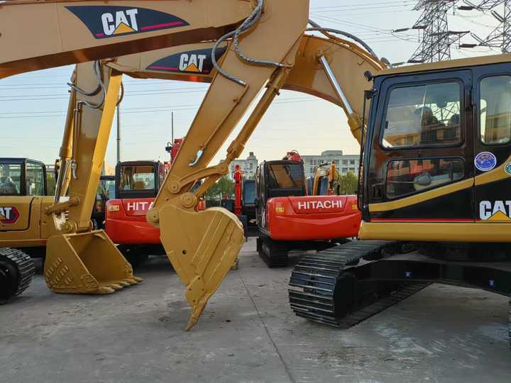 Bager Used Cat Excavator CAT320BL Crawler Excavators Construction Equipment Earth-moving Caterpillar for Sale Excellent Condition: slika Bager Used Cat Excavator CAT320BL Crawler Excavators Construction Equipment Earth-moving Caterpillar for Sale Excellent Condition