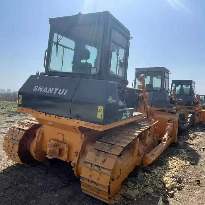 Used China Made SD16 Construction Machinery Shantui SD16 Crawler Bulldozer Earthmoving Machine Used Bulldozer - Buldožer: slika Used China Made SD16 Construction Machinery Shantui SD16 Crawler Bulldozer Earthmoving Machine Used Bulldozer - Buldožer Used China Made SD16 Construction Machinery Shantui SD16 Crawler Bulldozer Earthmoving Machine Used Bulldozer - Buldožer: slika Used China Made SD16 Construction Machinery Shantui SD16 Crawler Bulldozer Earthmoving Machine Used Bulldozer - Buldožer