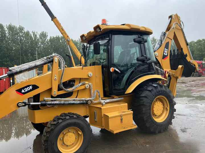 Used Wheel Loader CAT420F Caterpillar 420F Construction Machinery Mini Wheel Skid Steer Loader in Stock - Rovokopač-utovarivač: slika Used Wheel Loader CAT420F Caterpillar 420F Construction Machinery Mini Wheel Skid Steer Loader in Stock - Rovokopač-utovarivač Used Wheel Loader CAT420F Caterpillar 420F Construction Machinery Mini Wheel Skid Steer Loader in Stock - Rovokopač-utovarivač: slika Used Wheel Loader CAT420F Caterpillar 420F Construction Machinery Mini Wheel Skid Steer Loader in Stock - Rovokopač-utovarivač
