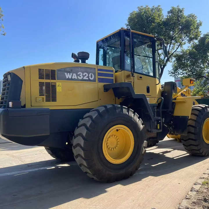 Used komatsu Wa320-5 Wheel Loader Second Hand Machine Popular Brand komatsu Hydraulic Machinery - Utovarivač na kotačima: slika Used komatsu Wa320-5 Wheel Loader Second Hand Machine Popular Brand komatsu Hydraulic Machinery - Utovarivač na kotačima Used komatsu Wa320-5 Wheel Loader Second Hand Machine Popular Brand komatsu Hydraulic Machinery - Utovarivač na kotačima: slika Used komatsu Wa320-5 Wheel Loader Second Hand Machine Popular Brand komatsu Hydraulic Machinery - Utovarivač na kotačima