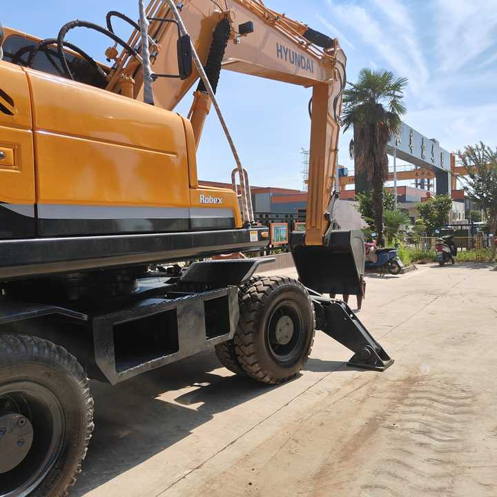 Well-Maintained Hyundai 210-9Used Wheel Excavator Construction Machine | No Major Repairs | Price Negotiable - Bager na kotačima: slika Well-Maintained Hyundai 210-9Used Wheel Excavator Construction Machine | No Major Repairs | Price Negotiable - Bager na kotačima Well-Maintained Hyundai 210-9Used Wheel Excavator Construction Machine | No Major Repairs | Price Negotiable - Bager na kotačima: slika Well-Maintained Hyundai 210-9Used Wheel Excavator Construction Machine | No Major Repairs | Price Negotiable - Bager na kotačima
