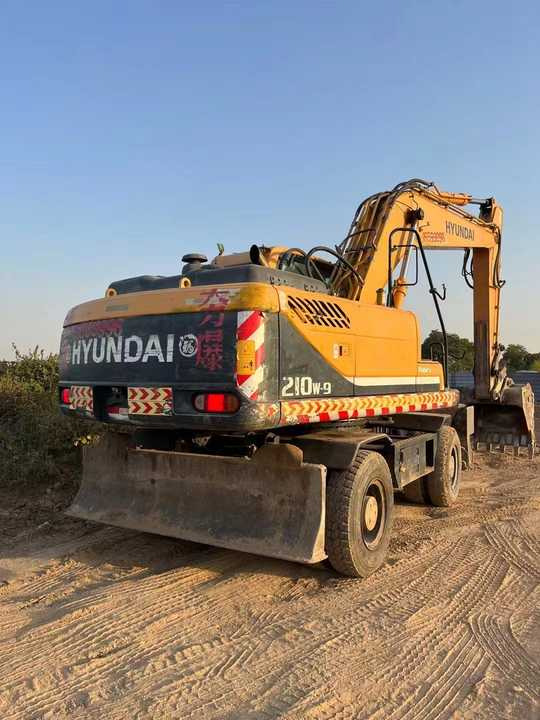 Well-Maintained Hyundai 210-9Used Wheel Excavator Construction Machine | No Major Repairs | Price Negotiable - Bager na kotačima: slika Well-Maintained Hyundai 210-9Used Wheel Excavator Construction Machine | No Major Repairs | Price Negotiable - Bager na kotačima Well-Maintained Hyundai 210-9Used Wheel Excavator Construction Machine | No Major Repairs | Price Negotiable - Bager na kotačima: slika Well-Maintained Hyundai 210-9Used Wheel Excavator Construction Machine | No Major Repairs | Price Negotiable - Bager na kotačima
