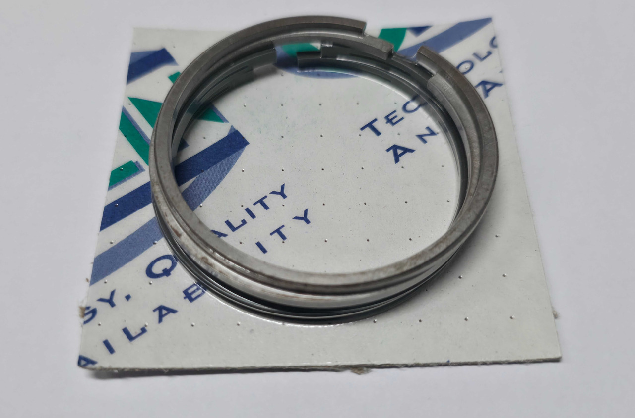 Zestaw pierścieni tłoka kompresora 0.900.0062.3 Same Lamborghini - Klip/ Prsten/ Čahura za Poljoprivredni strojevi: slika Zestaw pierścieni tłoka kompresora 0.900.0062.3 Same Lamborghini - Klip/ Prsten/ Čahura za Poljoprivredni strojevi Zestaw pierścieni tłoka kompresora 0.900.0062.3 Same Lamborghini - Klip/ Prsten/ Čahura za Poljoprivredni strojevi: slika Zestaw pierścieni tłoka kompresora 0.900.0062.3 Same Lamborghini - Klip/ Prsten/ Čahura za Poljoprivredni strojevi