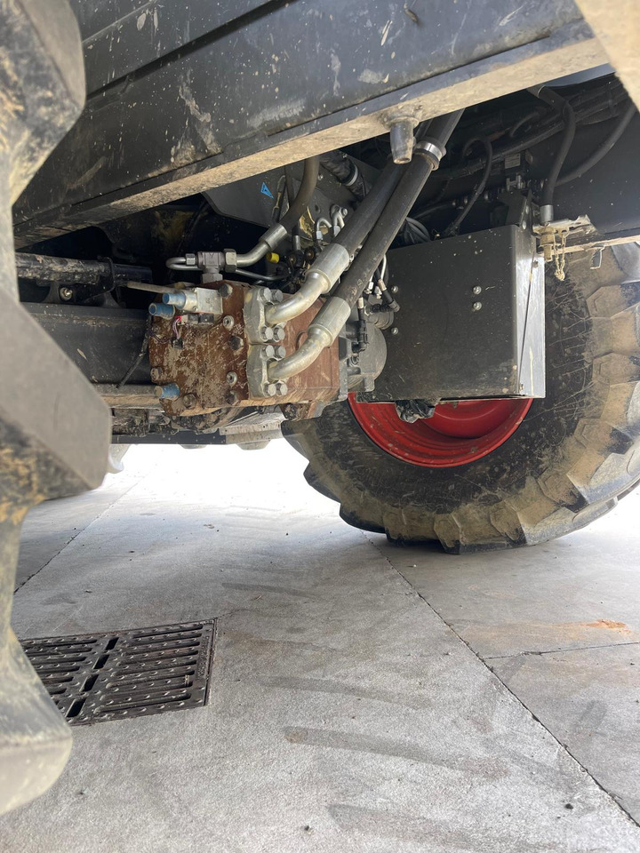 Silažni kombajn CLAAS JAGUAR 990: slika Silažni kombajn CLAAS JAGUAR 990