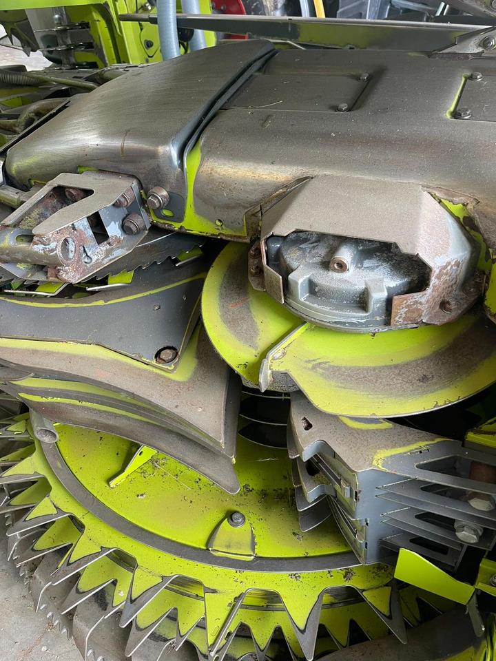 Silažni kombajn CLAAS JAGUAR 990: slika Silažni kombajn CLAAS JAGUAR 990