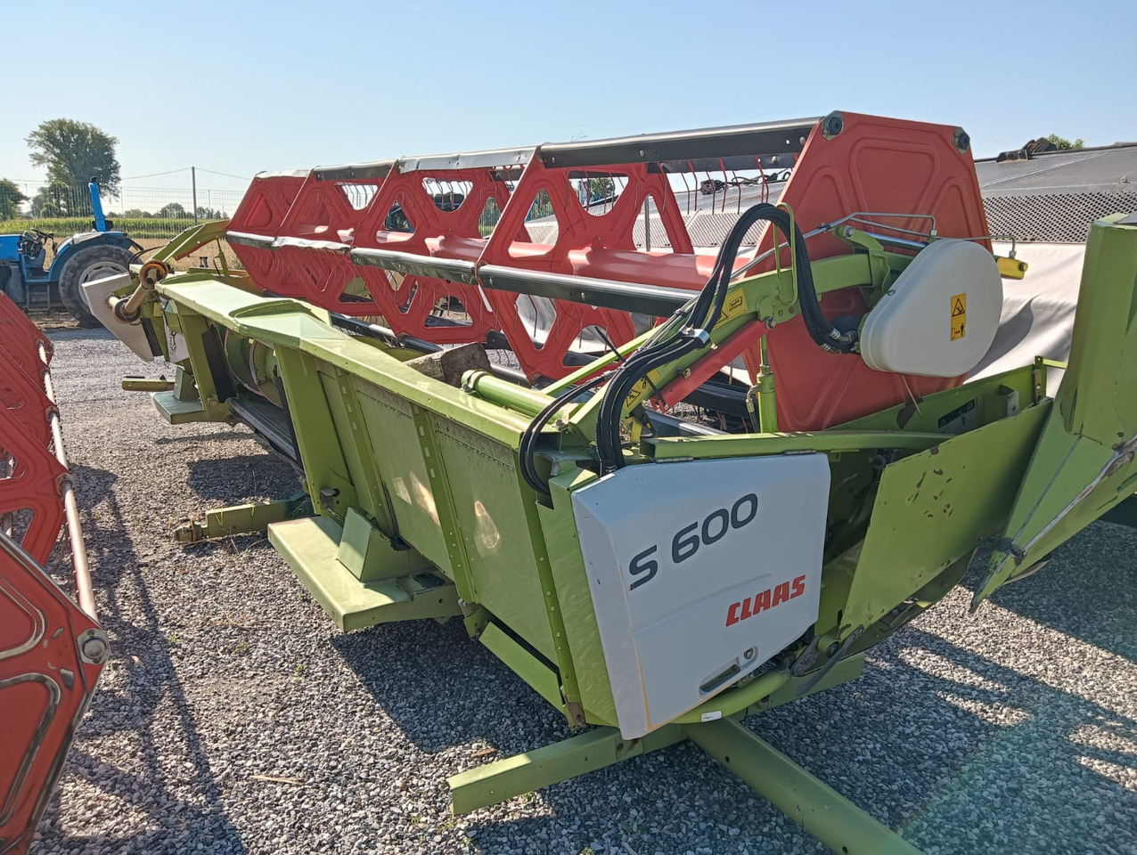 CLAAS S 600 - Heder za kombajn: slika CLAAS S 600 - Heder za kombajn CLAAS S 600 - Heder za kombajn: slika CLAAS S 600 - Heder za kombajn