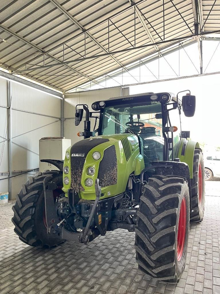 Claas Arion 440 - Traktor: slika Claas Arion 440 - Traktor Claas Arion 440 - Traktor: slika Claas Arion 440 - Traktor
