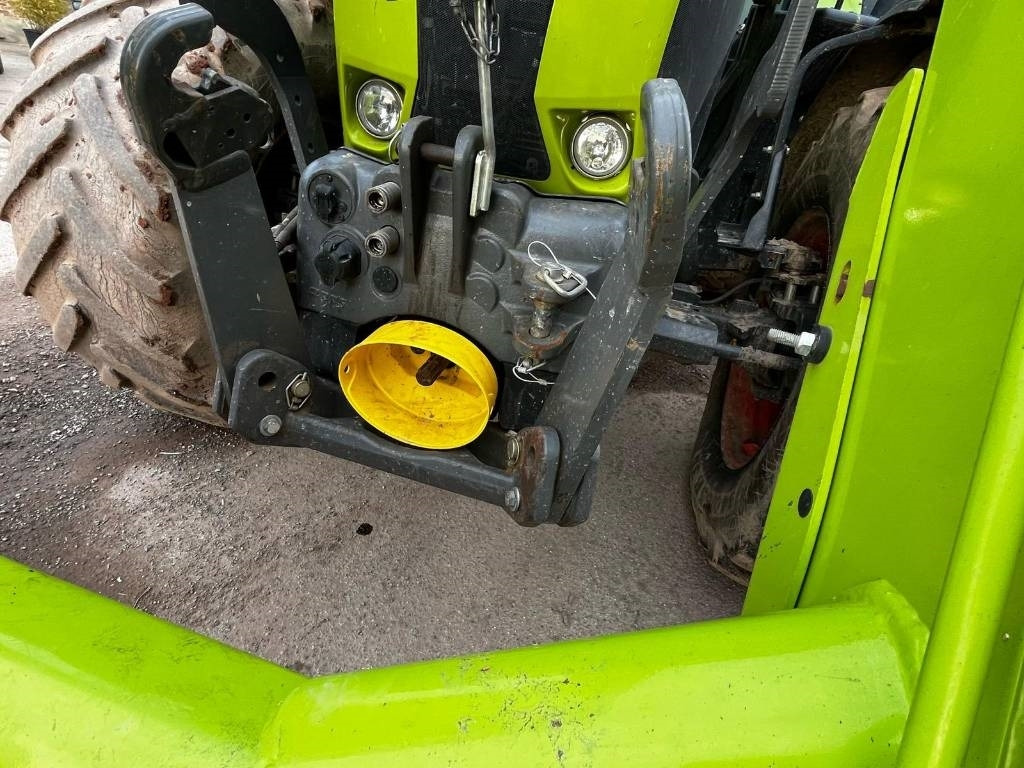 Claas Arion 650 Cmatic - Traktor: slika Claas Arion 650 Cmatic - Traktor Claas Arion 650 Cmatic - Traktor: slika Claas Arion 650 Cmatic - Traktor