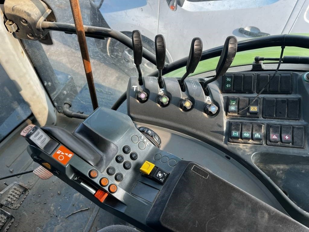 Traktor Claas Arion 650: slika Traktor Claas Arion 650