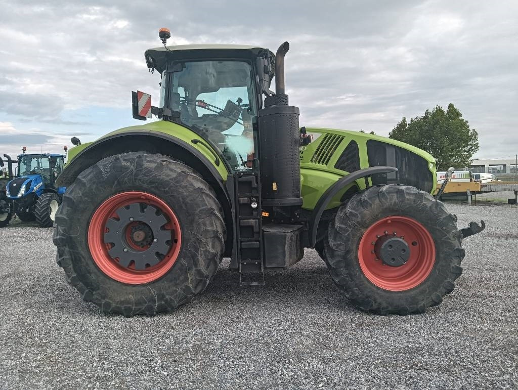 Claas Axion 960 cmatic - Traktor: slika Claas Axion 960 cmatic - Traktor Claas Axion 960 cmatic - Traktor: slika Claas Axion 960 cmatic - Traktor