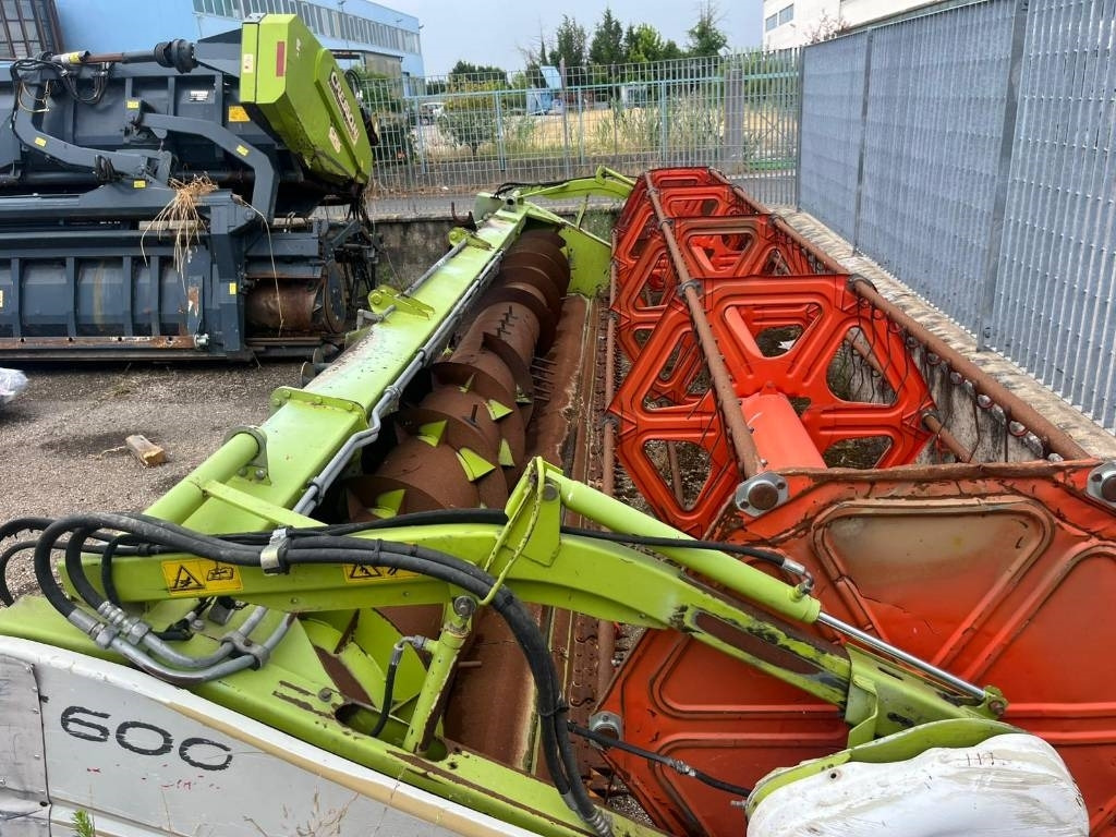 Claas C 600 - Priključak za kombajn: slika Claas C 600 - Priključak za kombajn Claas C 600 - Priključak za kombajn: slika Claas C 600 - Priključak za kombajn