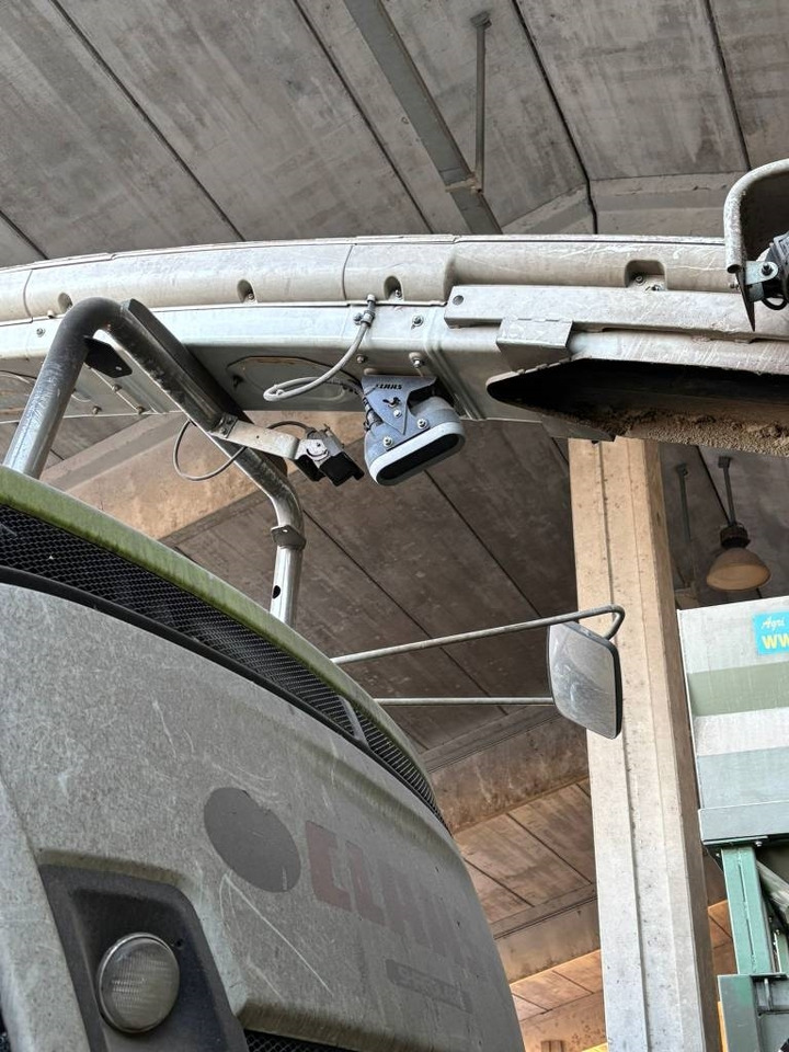 Claas Jaguar 970 - Silažni kombajn: slika Claas Jaguar 970 - Silažni kombajn Claas Jaguar 970 - Silažni kombajn: slika Claas Jaguar 970 - Silažni kombajn