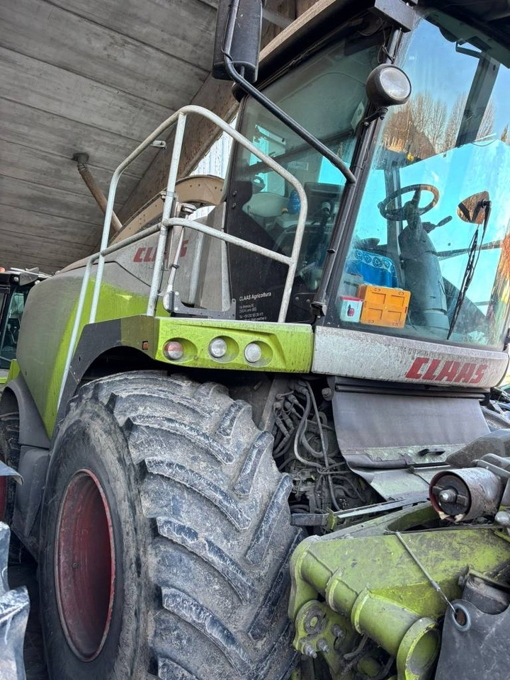 Claas Jaguar 970 - Silažni kombajn: slika Claas Jaguar 970 - Silažni kombajn Claas Jaguar 970 - Silažni kombajn: slika Claas Jaguar 970 - Silažni kombajn