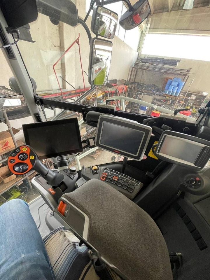 Claas Jaguar 990 - Silažni kombajn: slika Claas Jaguar 990 - Silažni kombajn Claas Jaguar 990 - Silažni kombajn: slika Claas Jaguar 990 - Silažni kombajn