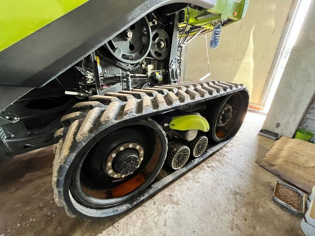 Claas Lexion 760 TT - Kombajn za žetvu: slika Claas Lexion 760 TT - Kombajn za žetvu Claas Lexion 760 TT - Kombajn za žetvu: slika Claas Lexion 760 TT - Kombajn za žetvu