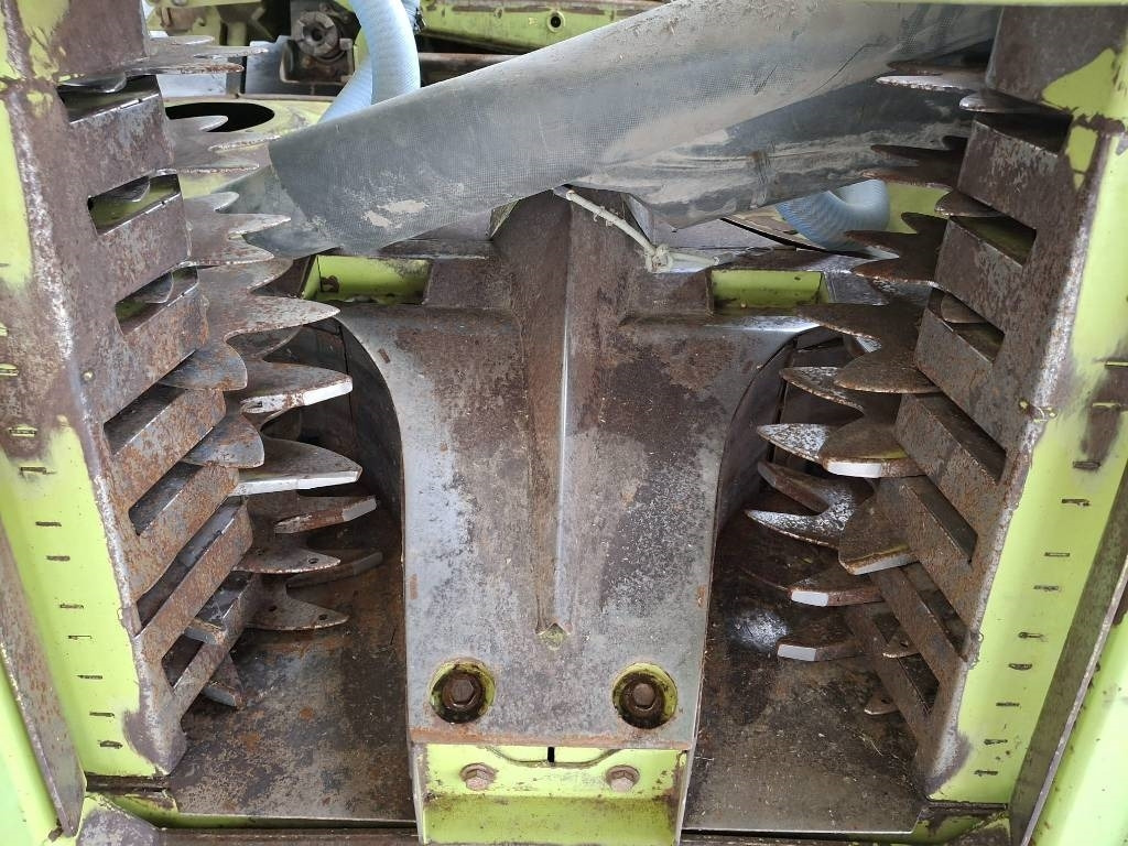 Claas Orbis 450 - Oprema za prevrtanje sijena: slika Claas Orbis 450 - Oprema za prevrtanje sijena Claas Orbis 450 - Oprema za prevrtanje sijena: slika Claas Orbis 450 - Oprema za prevrtanje sijena