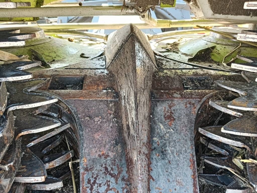 Claas Orbis 900 - Oprema za prevrtanje sijena: slika Claas Orbis 900 - Oprema za prevrtanje sijena Claas Orbis 900 - Oprema za prevrtanje sijena: slika Claas Orbis 900 - Oprema za prevrtanje sijena