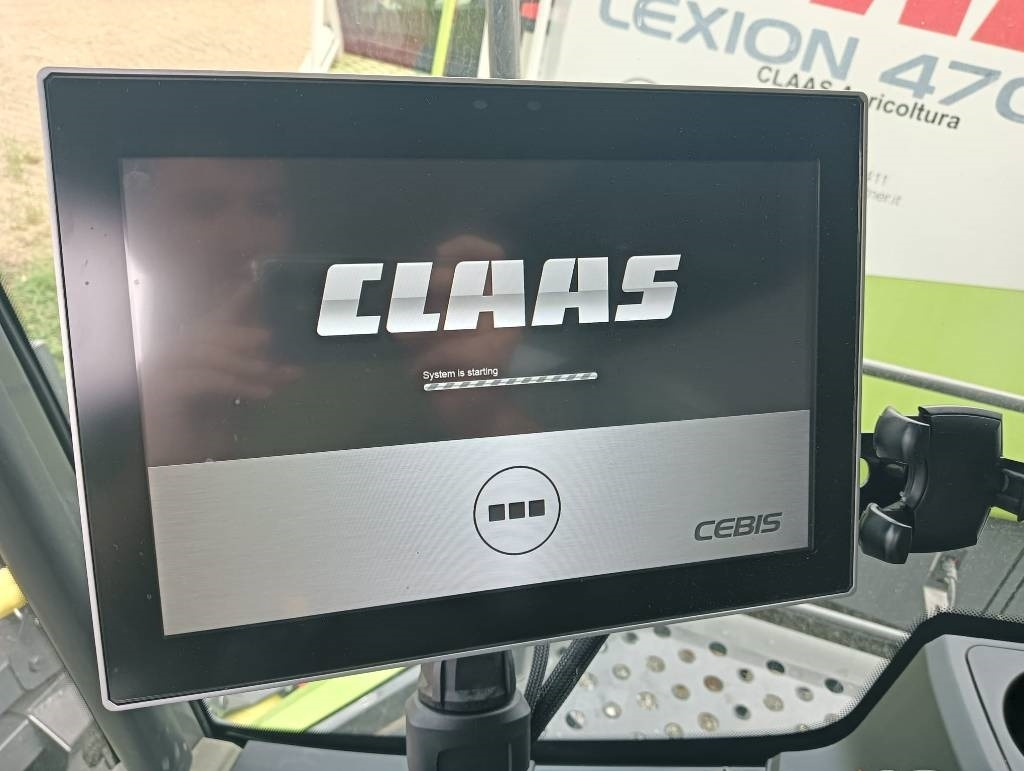 Claas TRION 750 - Kombajn za žetvu: slika Claas TRION 750 - Kombajn za žetvu Claas TRION 750 - Kombajn za žetvu: slika Claas TRION 750 - Kombajn za žetvu