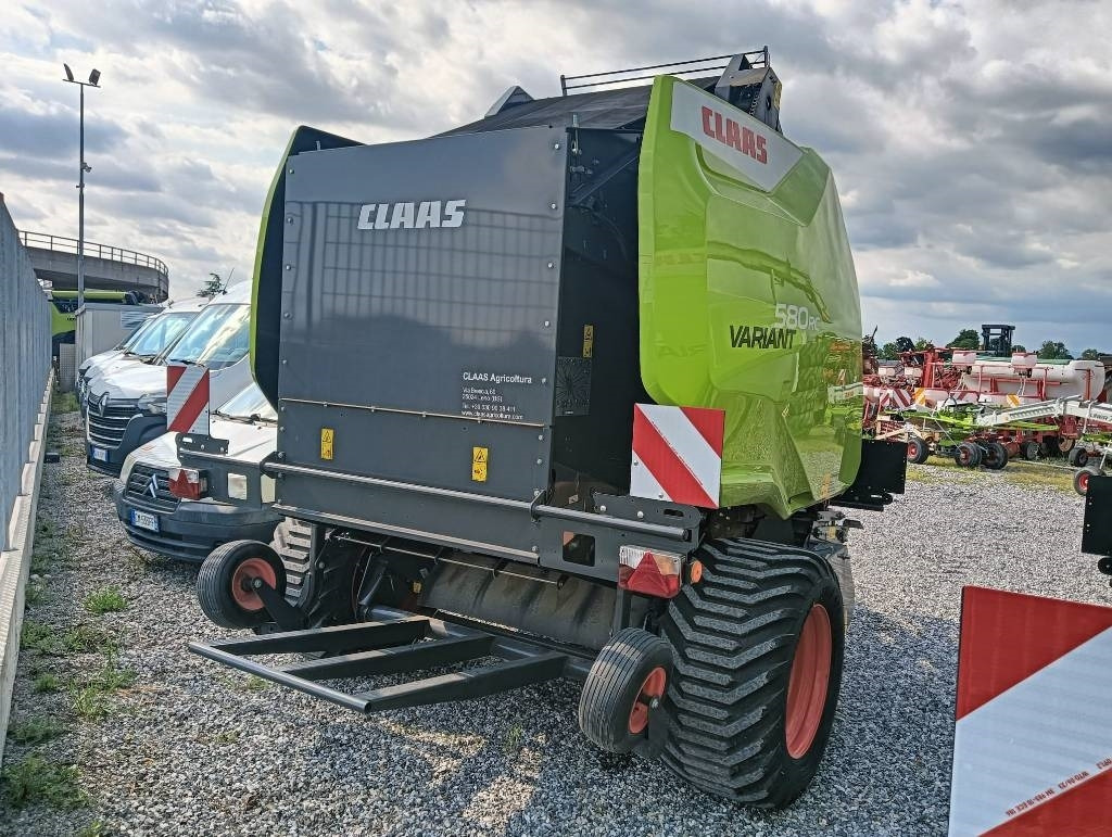 Claas VARIANT 580 RC - Rolo balirka: slika Claas VARIANT 580 RC - Rolo balirka Claas VARIANT 580 RC - Rolo balirka: slika Claas VARIANT 580 RC - Rolo balirka