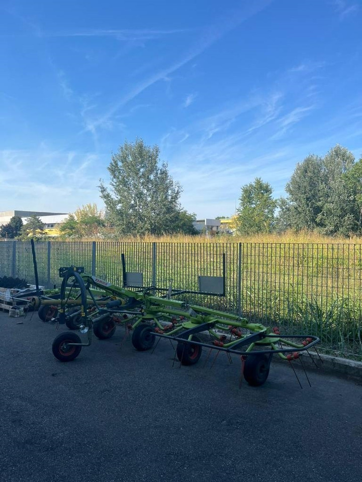 Claas VOLTO 65 - Prevrtač sijena/ Grabulje: slika Claas VOLTO 65 - Prevrtač sijena/ Grabulje Claas VOLTO 65 - Prevrtač sijena/ Grabulje: slika Claas VOLTO 65 - Prevrtač sijena/ Grabulje