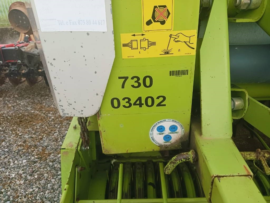 Claas Variant 280 - Rolo balirka: slika Claas Variant 280 - Rolo balirka Claas Variant 280 - Rolo balirka: slika Claas Variant 280 - Rolo balirka