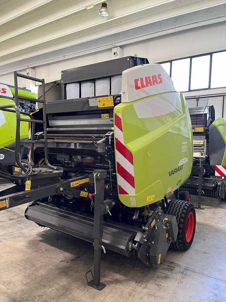 Claas Variant 480 RC - Rolo balirka: slika Claas Variant 480 RC - Rolo balirka Claas Variant 480 RC - Rolo balirka: slika Claas Variant 480 RC - Rolo balirka