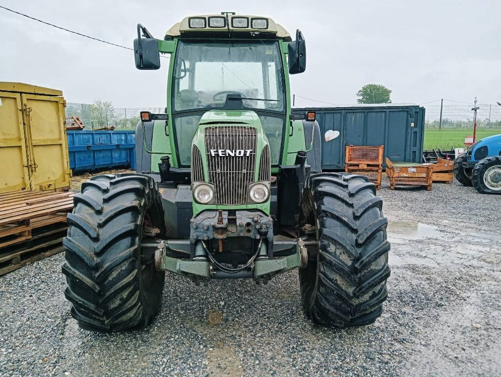 Fendt Farmer 411 Vario - Traktor: slika Fendt Farmer 411 Vario - Traktor Fendt Farmer 411 Vario - Traktor: slika Fendt Farmer 411 Vario - Traktor