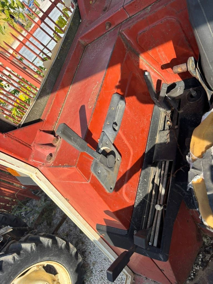 Fiatagri 130/90 DT - Traktor: slika Fiatagri 130/90 DT - Traktor Fiatagri 130/90 DT - Traktor: slika Fiatagri 130/90 DT - Traktor