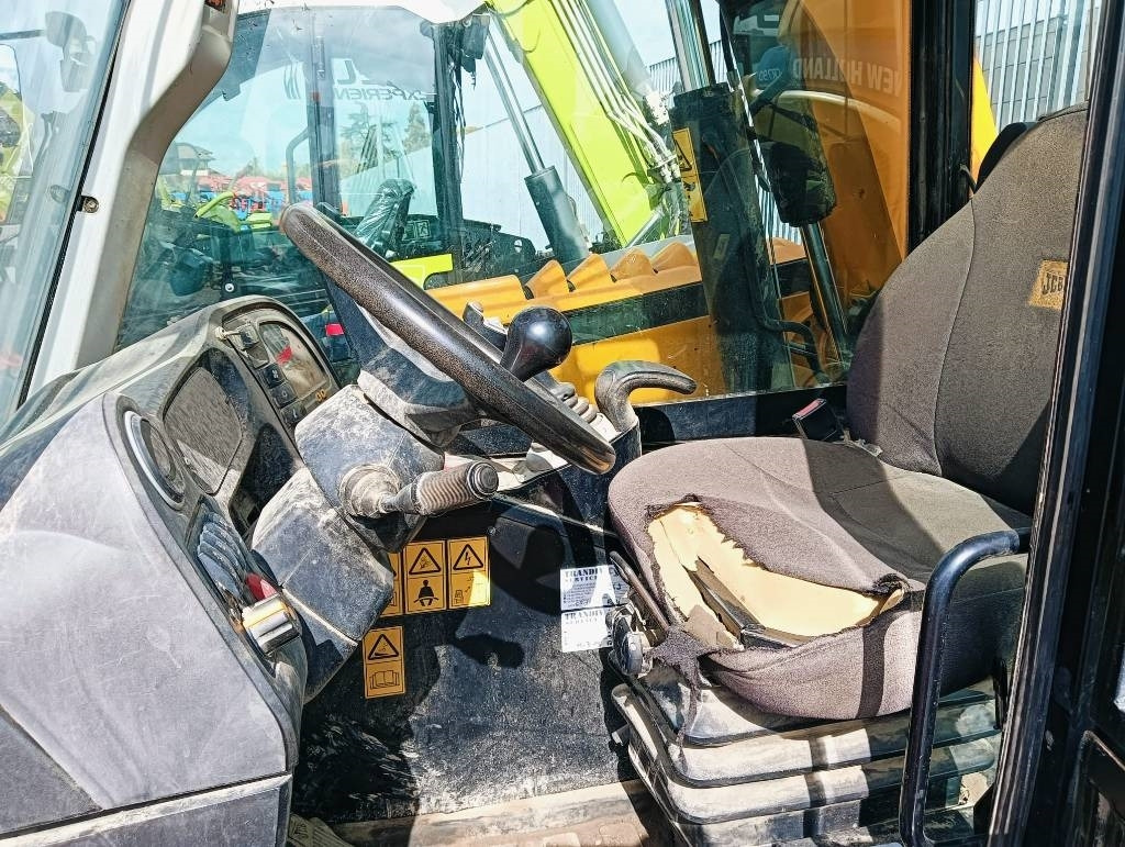 JCB 526-56 Agri - Teleskopski rukovatelj: slika JCB 526-56 Agri - Teleskopski rukovatelj JCB 526-56 Agri - Teleskopski rukovatelj: slika JCB 526-56 Agri - Teleskopski rukovatelj