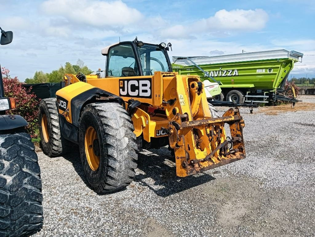JCB 550-80 - Teleskopski rukovatelj: slika JCB 550-80 - Teleskopski rukovatelj JCB 550-80 - Teleskopski rukovatelj: slika JCB 550-80 - Teleskopski rukovatelj