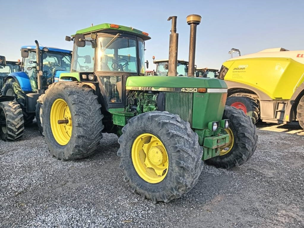 John Deere 4350 - Traktor: slika John Deere 4350 - Traktor John Deere 4350 - Traktor: slika John Deere 4350 - Traktor