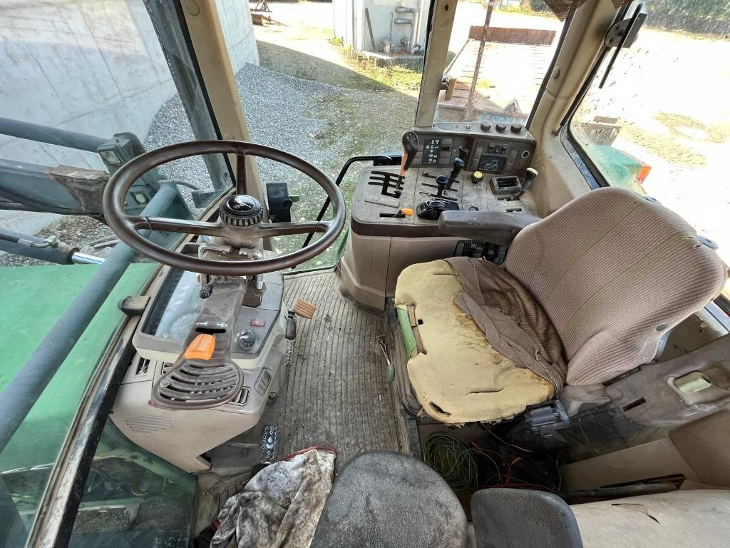 John Deere 6310 - Traktor: slika John Deere 6310 - Traktor John Deere 6310 - Traktor: slika John Deere 6310 - Traktor