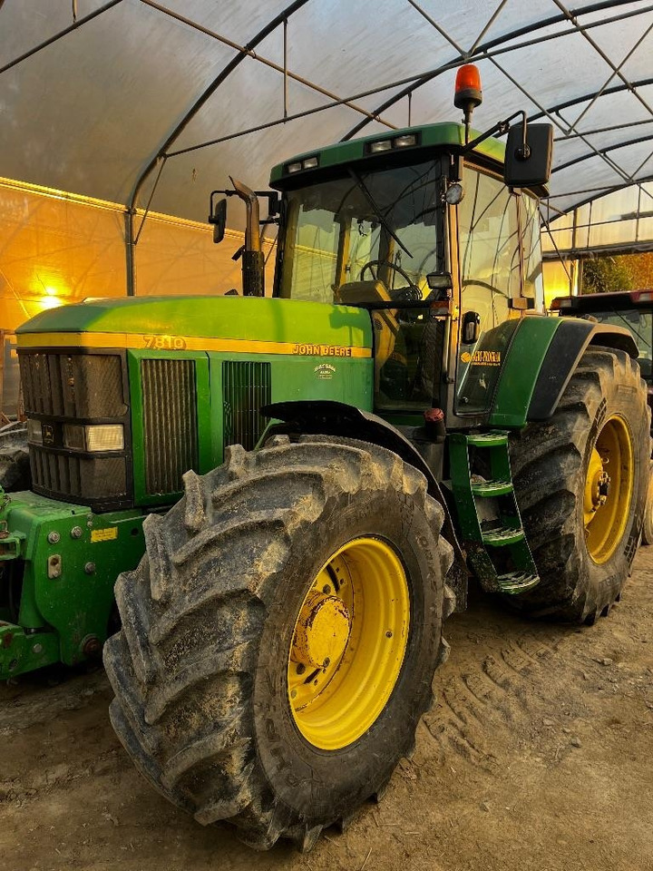 John Deere 7810 - Traktor: slika John Deere 7810 - Traktor John Deere 7810 - Traktor: slika John Deere 7810 - Traktor