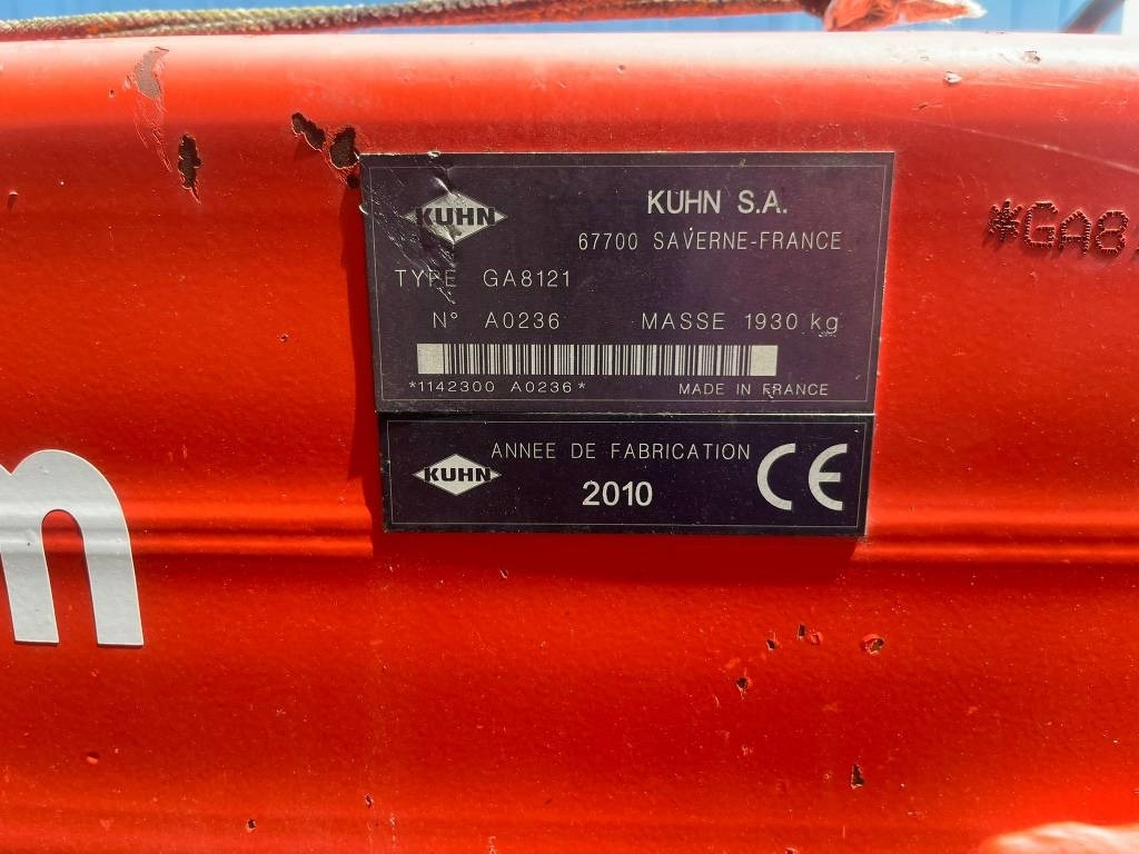 Kuhn GA 8121 - Prevrtač sijena/ Grabulje: slika Kuhn GA 8121 - Prevrtač sijena/ Grabulje Kuhn GA 8121 - Prevrtač sijena/ Grabulje: slika Kuhn GA 8121 - Prevrtač sijena/ Grabulje