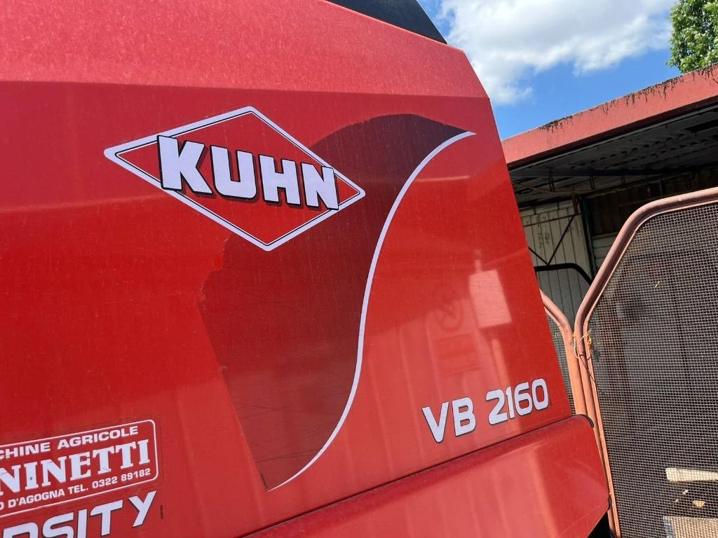Kuhn VB 2160 - Rolo balirka: slika Kuhn VB 2160 - Rolo balirka Kuhn VB 2160 - Rolo balirka: slika Kuhn VB 2160 - Rolo balirka
