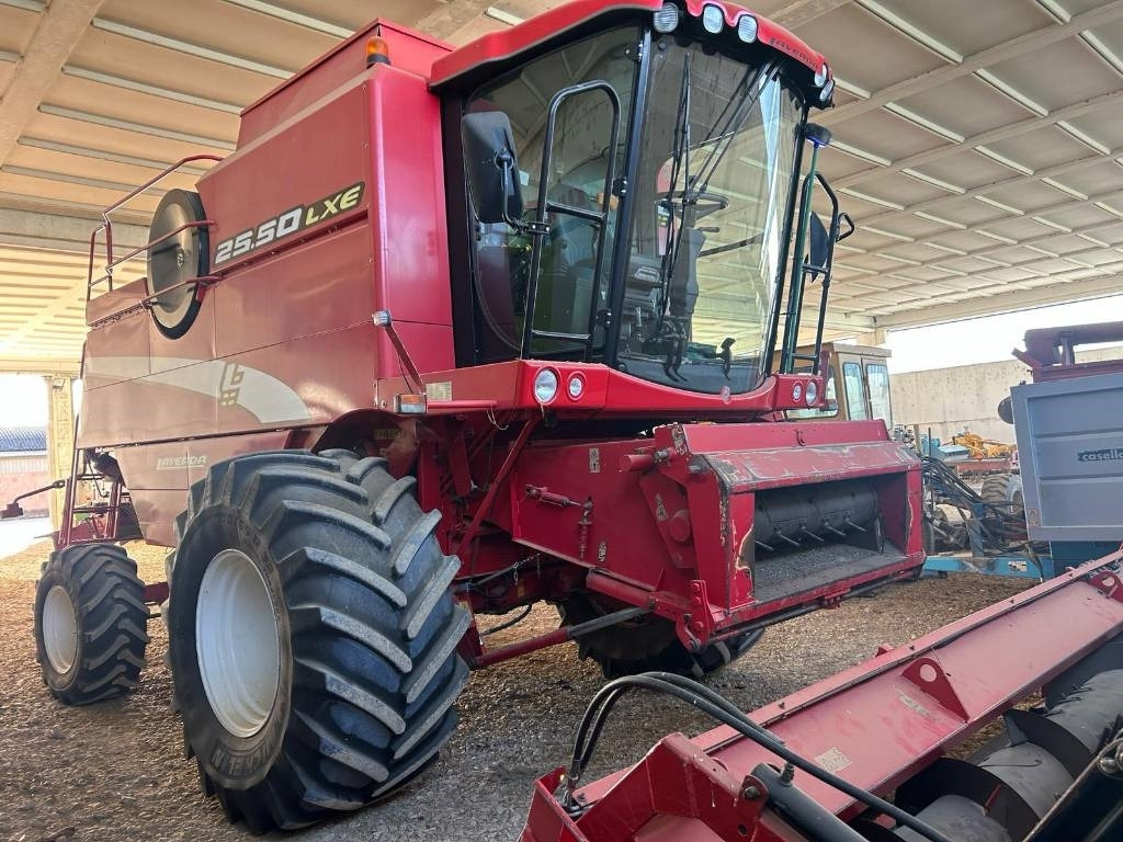 Laverda 25.50 - Kombajn za žetvu: slika Laverda 25.50 - Kombajn za žetvu Laverda 25.50 - Kombajn za žetvu: slika Laverda 25.50 - Kombajn za žetvu
