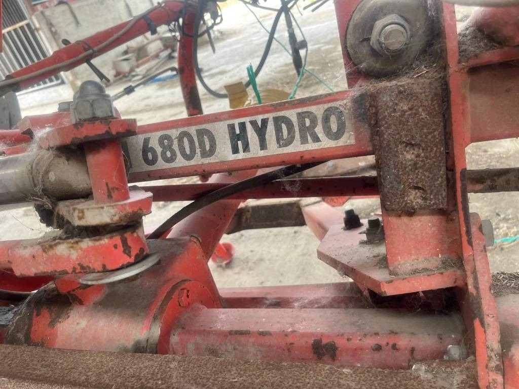 Lely TH 680 - Prevrtač sijena/ Grabulje: slika Lely TH 680 - Prevrtač sijena/ Grabulje Lely TH 680 - Prevrtač sijena/ Grabulje: slika Lely TH 680 - Prevrtač sijena/ Grabulje