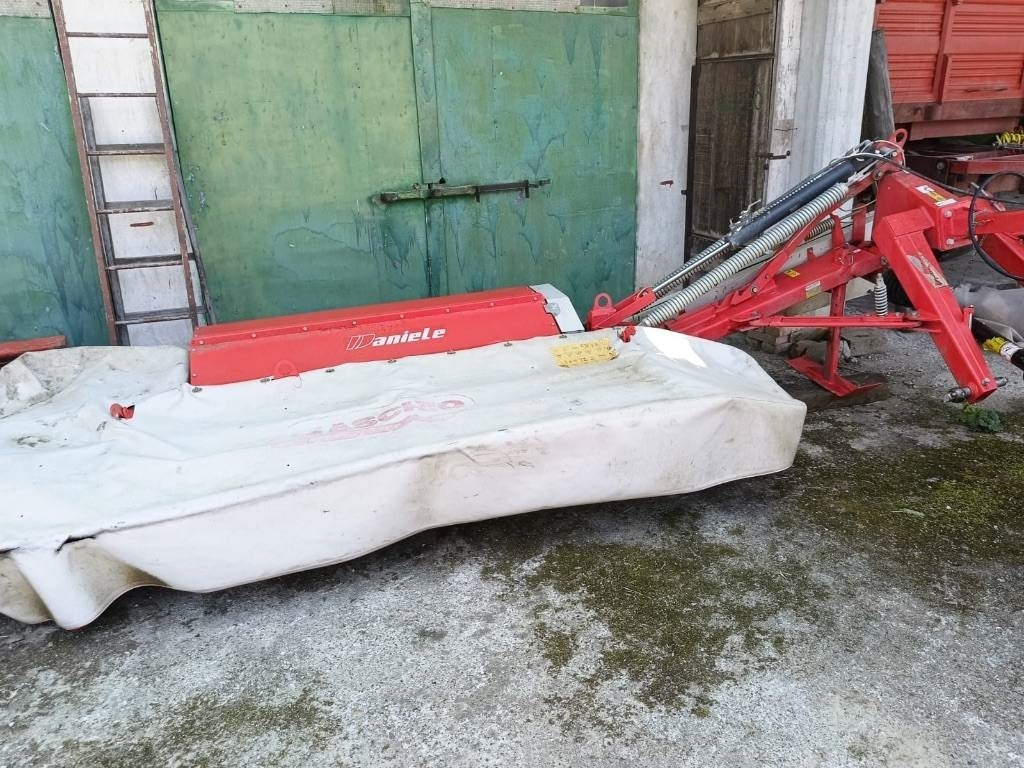 Maschio DEBORA PRO 260 - Kosilica: slika Maschio DEBORA PRO 260 - Kosilica Maschio DEBORA PRO 260 - Kosilica: slika Maschio DEBORA PRO 260 - Kosilica