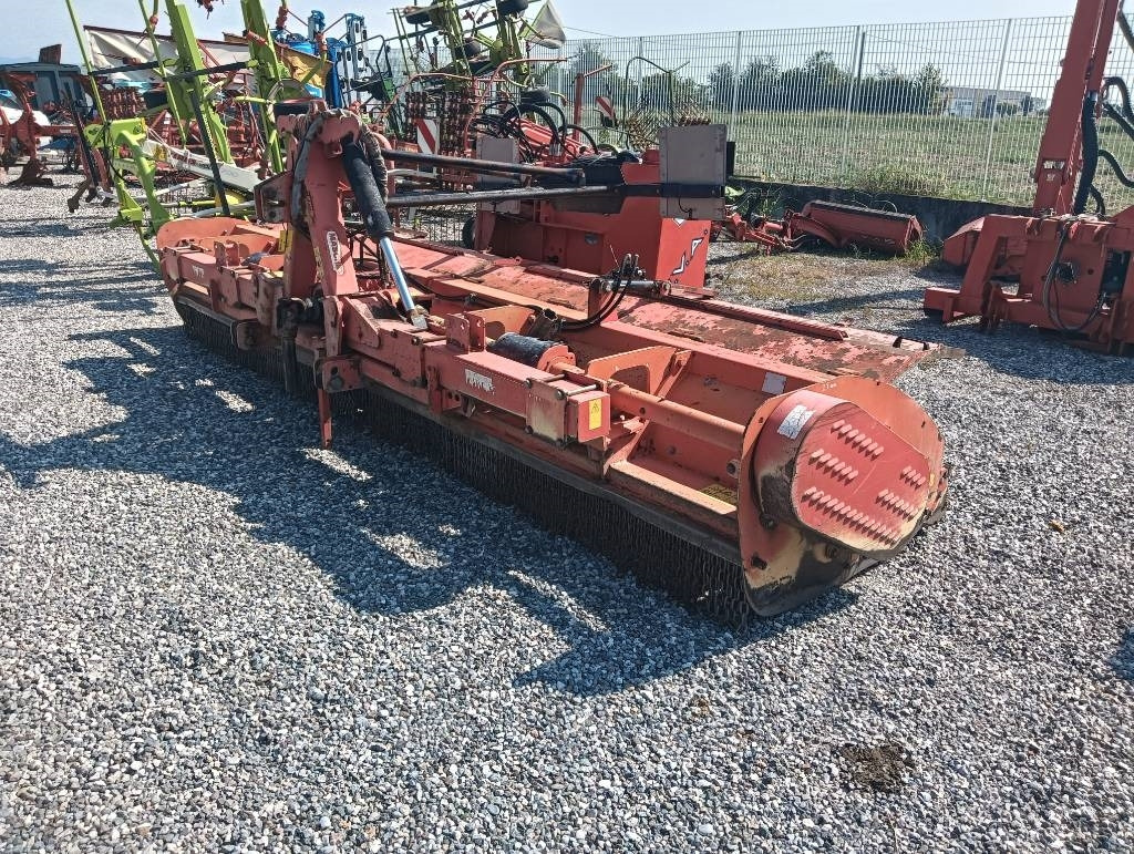 Maschio GRIFONE 470 - Malčer sa čekićima: slika Maschio GRIFONE 470 - Malčer sa čekićima Maschio GRIFONE 470 - Malčer sa čekićima: slika Maschio GRIFONE 470 - Malčer sa čekićima