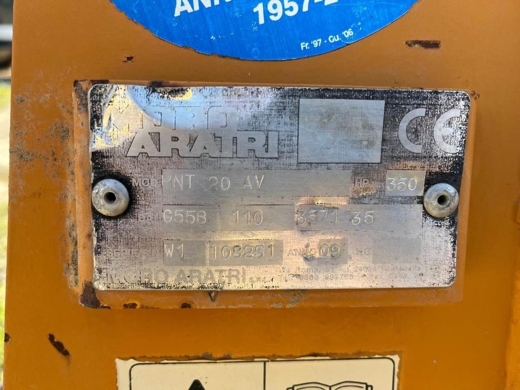 Moro Aratri PNT 20 AV - Plug: slika Moro Aratri PNT 20 AV - Plug Moro Aratri PNT 20 AV - Plug: slika Moro Aratri PNT 20 AV - Plug