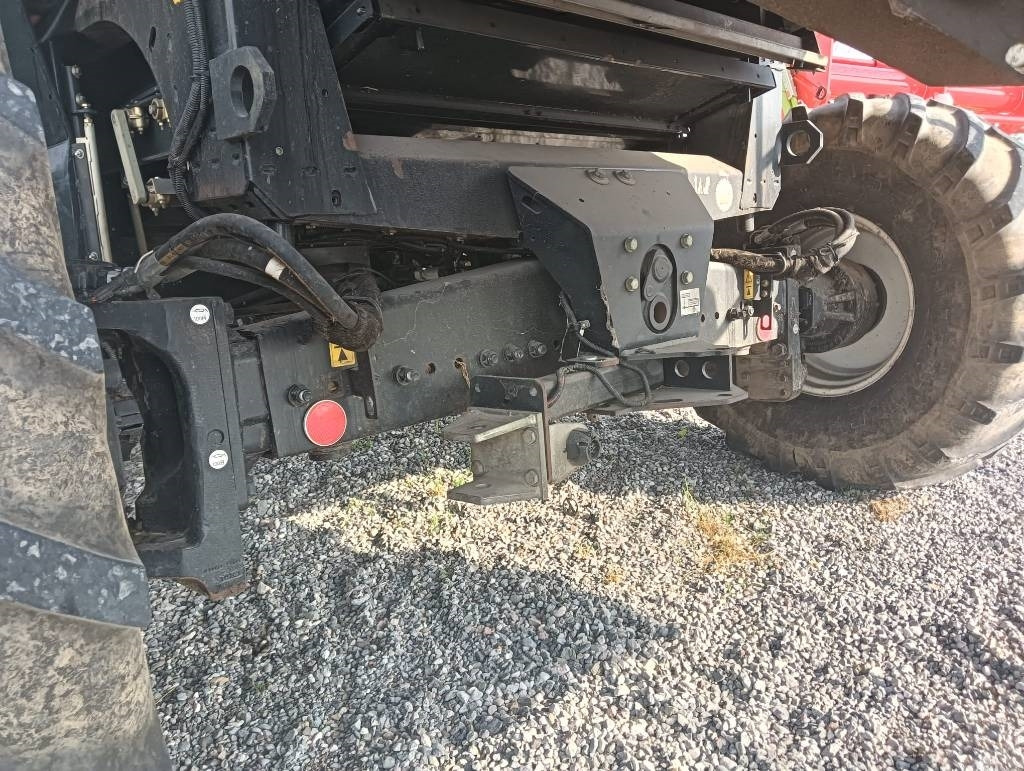Kombajn za žetvu New Holland CR 7.90: slika Kombajn za žetvu New Holland CR 7.90