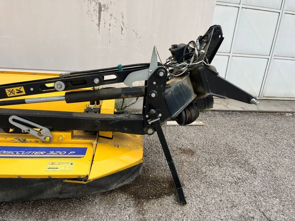 New Holland DISCOCUTTER 320 P - Kosilica: slika New Holland DISCOCUTTER 320 P - Kosilica New Holland DISCOCUTTER 320 P - Kosilica: slika New Holland DISCOCUTTER 320 P - Kosilica