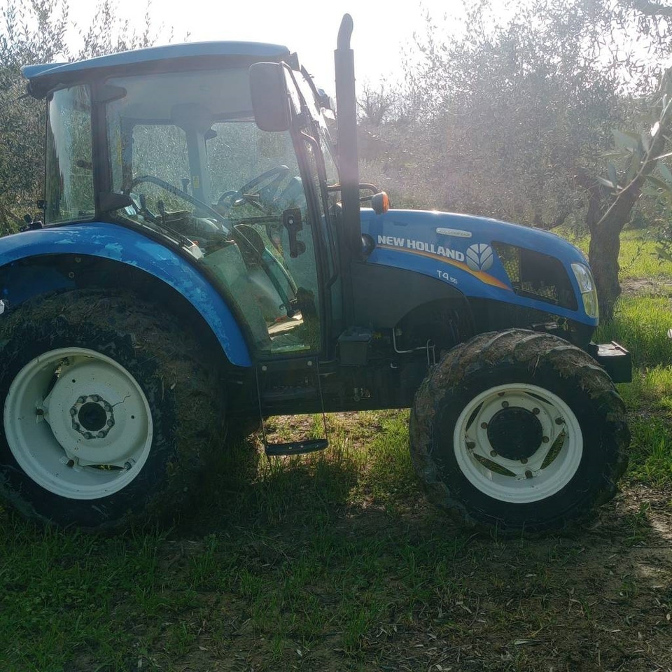 New Holland T 4.55 - Traktor: slika New Holland T 4.55 - Traktor New Holland T 4.55 - Traktor: slika New Holland T 4.55 - Traktor