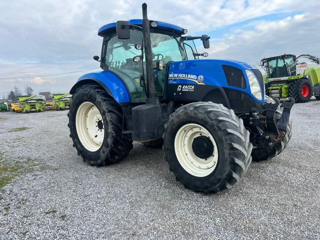 New Holland T 7.200 - Traktor: slika New Holland T 7.200 - Traktor New Holland T 7.200 - Traktor: slika New Holland T 7.200 - Traktor