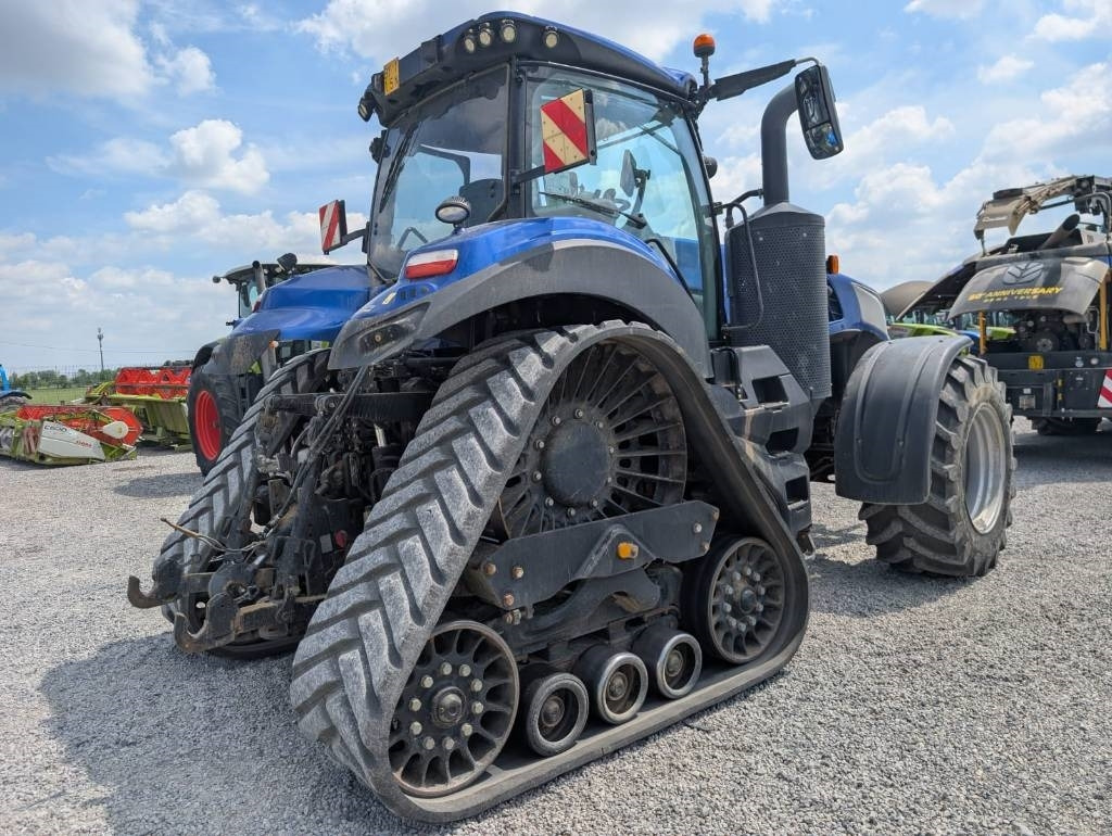 New Holland T 8.435 SMART TRACK - Traktor: slika New Holland T 8.435 SMART TRACK - Traktor New Holland T 8.435 SMART TRACK - Traktor: slika New Holland T 8.435 SMART TRACK - Traktor