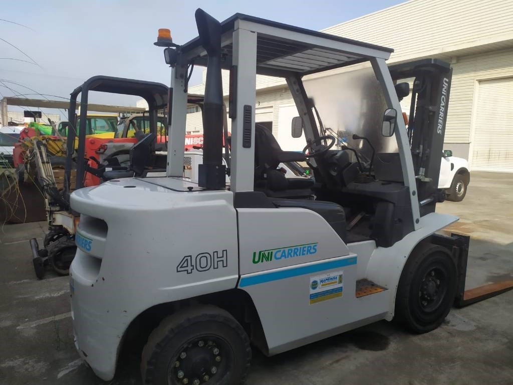 UniCarriers D1F4A40Q - Diesel viličar: slika UniCarriers D1F4A40Q - Diesel viličar UniCarriers D1F4A40Q - Diesel viličar: slika UniCarriers D1F4A40Q - Diesel viličar