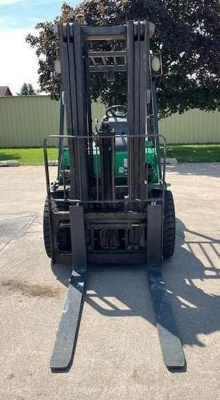 Mitsubishi Chariot élévateur diesel FD30N fenwick - Diesel viličar: slika Mitsubishi Chariot élévateur diesel FD30N fenwick - Diesel viličar Mitsubishi Chariot élévateur diesel FD30N fenwick - Diesel viličar: slika Mitsubishi Chariot élévateur diesel FD30N fenwick - Diesel viličar