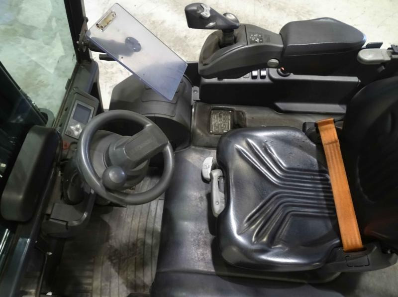 Mitsubishi - Električni viličar: slika Mitsubishi - Električni viličar Mitsubishi - Električni viličar: slika Mitsubishi - Električni viličar